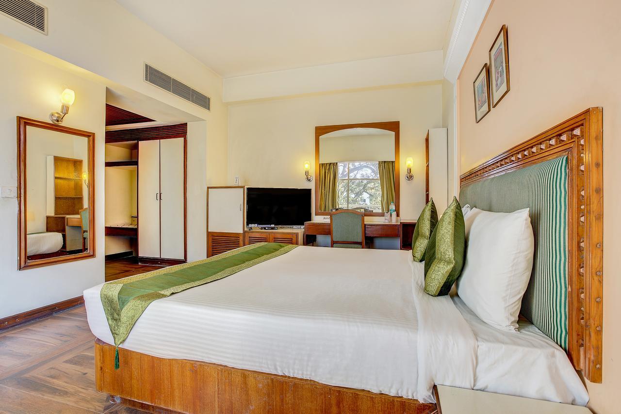 Hotel Ajanta Continental Dehradun