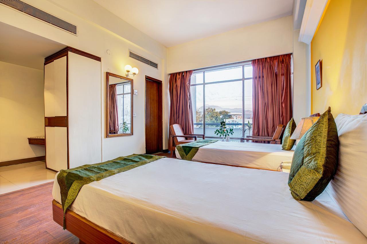 Ajanta Continental 3* Dehradun